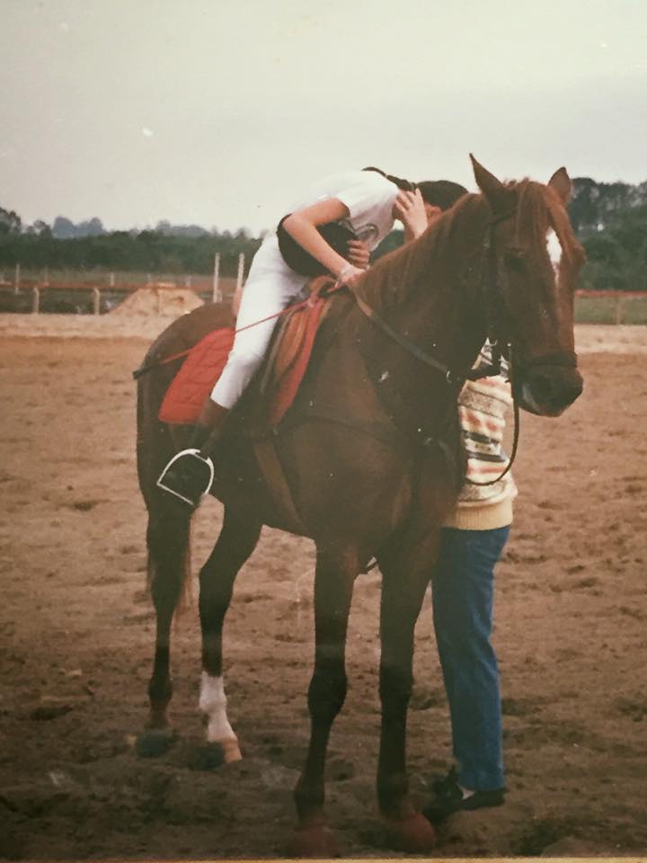 Golden Drop meu primeiro cavalo. Não formamos um bom conjunto. Mas senão desisti com ele não desisto desse esporte nunca mais.